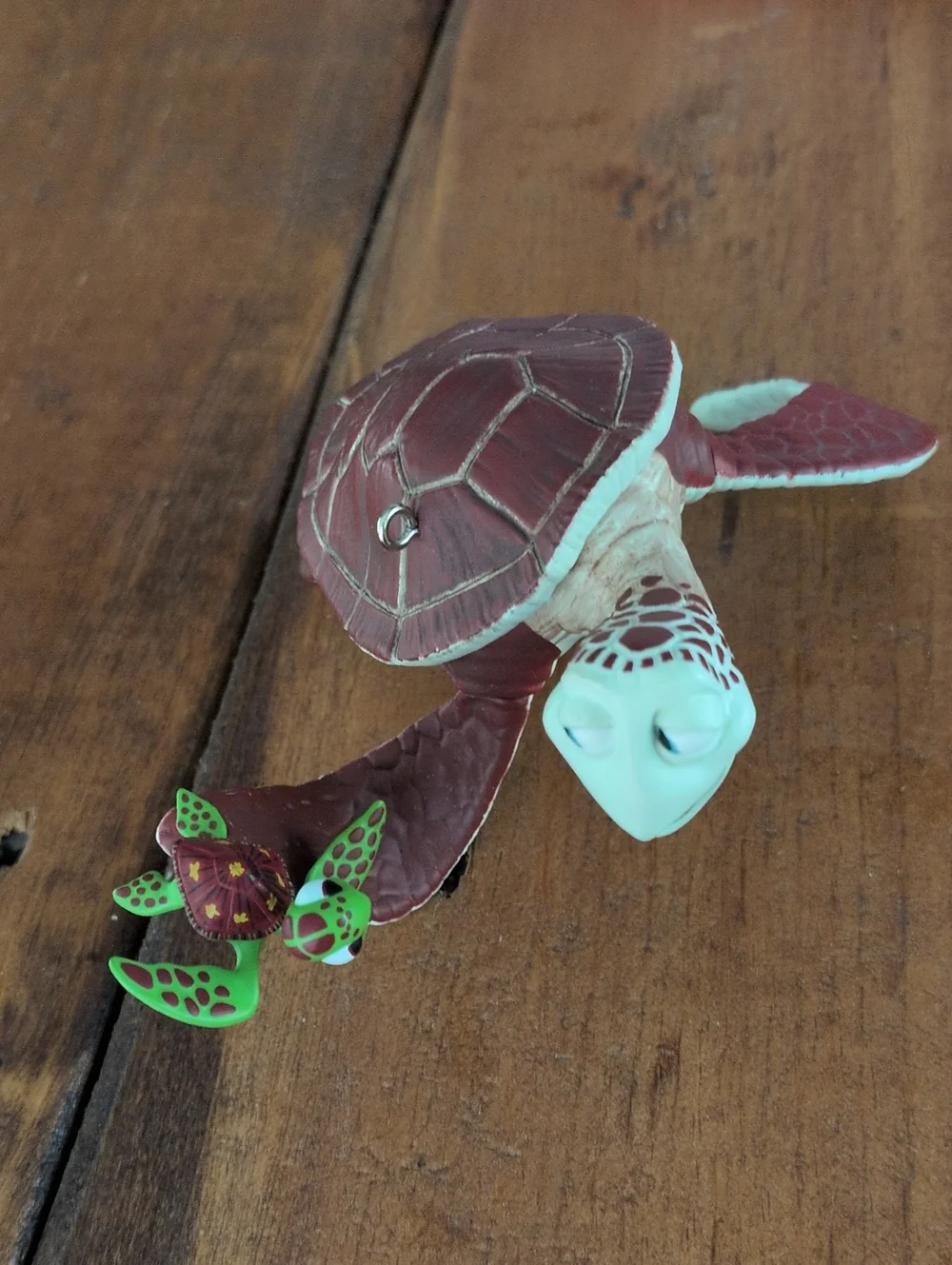 Hallmark 2013 *Finding Nemo Crush and Squirt* Ornament